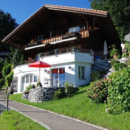ブリエンツ Jobin Brienz Bed & Breakfast エクステリア 写真