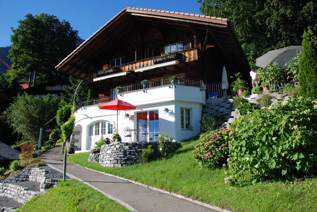 ブリエンツ Jobin Brienz Bed & Breakfast エクステリア 写真